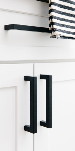 class_decorative-hardware